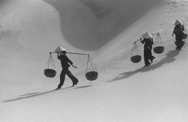 Chuyến bay dĩ vảng (Thơ)