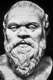 Socrate Tiêu biểu cho triết học hiện sinh hay triết học theo chân lý vương giả?