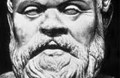 Socrate Tiêu biểu cho triết học hiện sinh hay triết học theo chân lý vương giả?