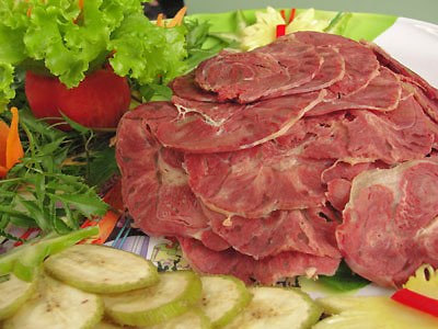 Bắp bò chua cay mặn ngọt
