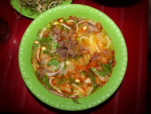 Bún bò Ngô Thời Nhiệm, quán ngon không cần tên gọi