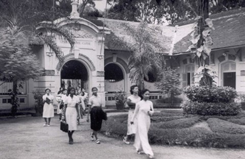 Bốn ngôi trường trung học trăm tuổi ở Sài Gòn
