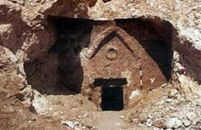 Tìm thấy ngôi mộ Đức Giêsu?