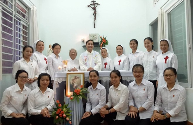 Hiến mình cho lý tưởng phục vụ bệnh nhân
