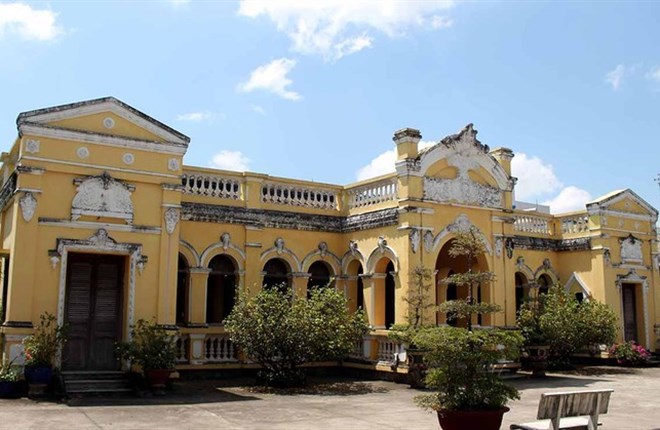 Vẻ đẹp xuyên thời gian của ngôi nhà hơn 100 năm tại Tiền Giang