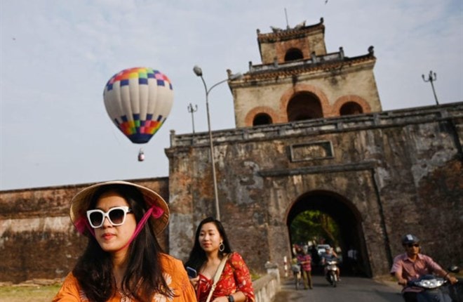 Mai (tôi) về Huế