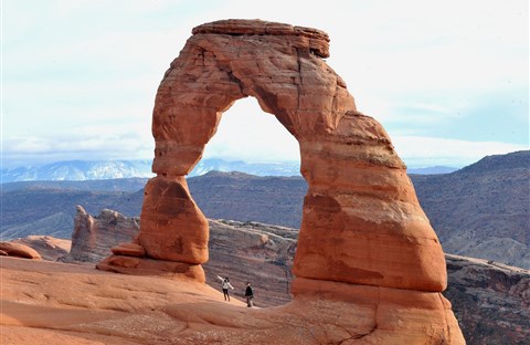 Cổng vòm Delicate Arch, biểu tượng của Utah