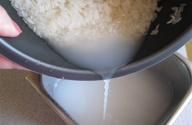 Nấu cơm  thêm 2 thứ này, cơm dẻo thơm ngon gấp 10