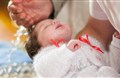 Cách thức giáo dân có thể rửa tội trong trường hợp khẩn cấp