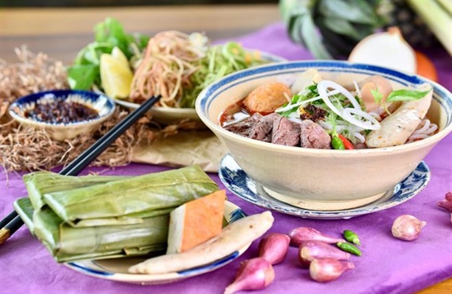 Bún bò Huế, nấu tại nhà