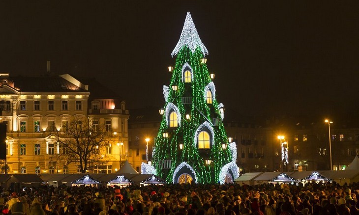21 cây thông Noel khổng lồ nhất trên thế giới - 14