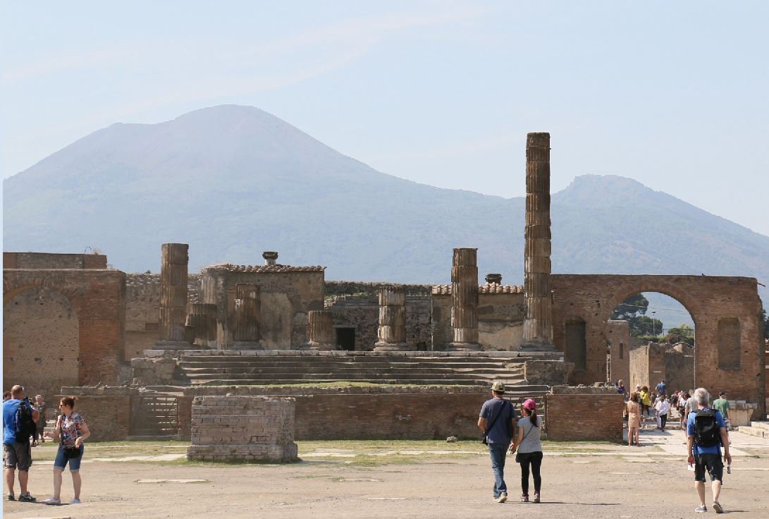 Pompeii, thành phố núi lửa chôn vùi - 1