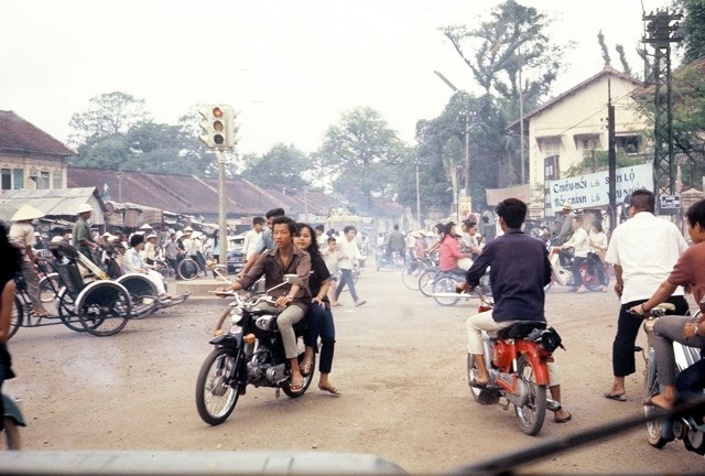 Sài Gòn: Hòn Ngọc Viễn Đông - 75