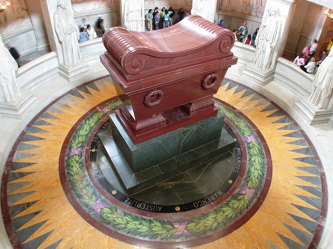 Lăng mộ của Napoleon ở điện Invalides - 3