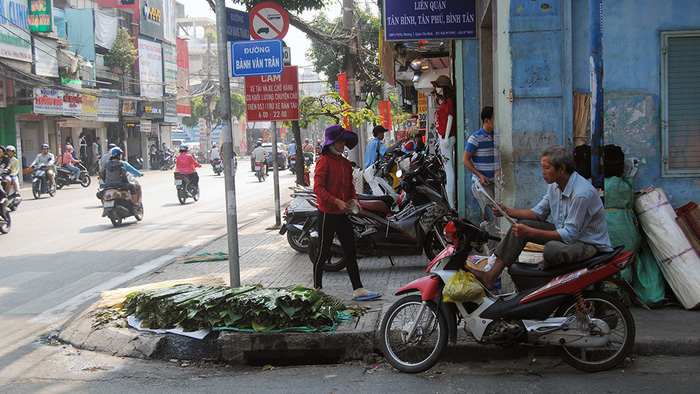 Sài Gòn nắng tháng Chạp - 2