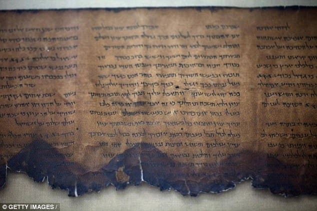 Giải mã bản thảo bí ẩn của “Các cuộn giấy Biển Chết” - 5