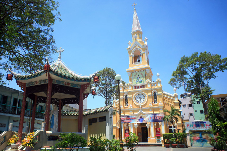 Những nhà thờ góp phần làm nên Sài Gòn đặc sắc - 10