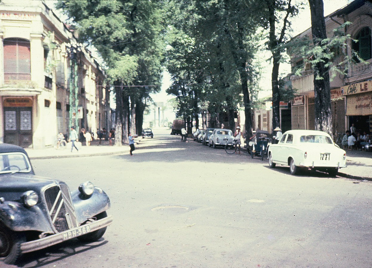 60 tấm ảnh màu đẹp nhất của đường phố Saigon thập niên 1960-1970 - 19