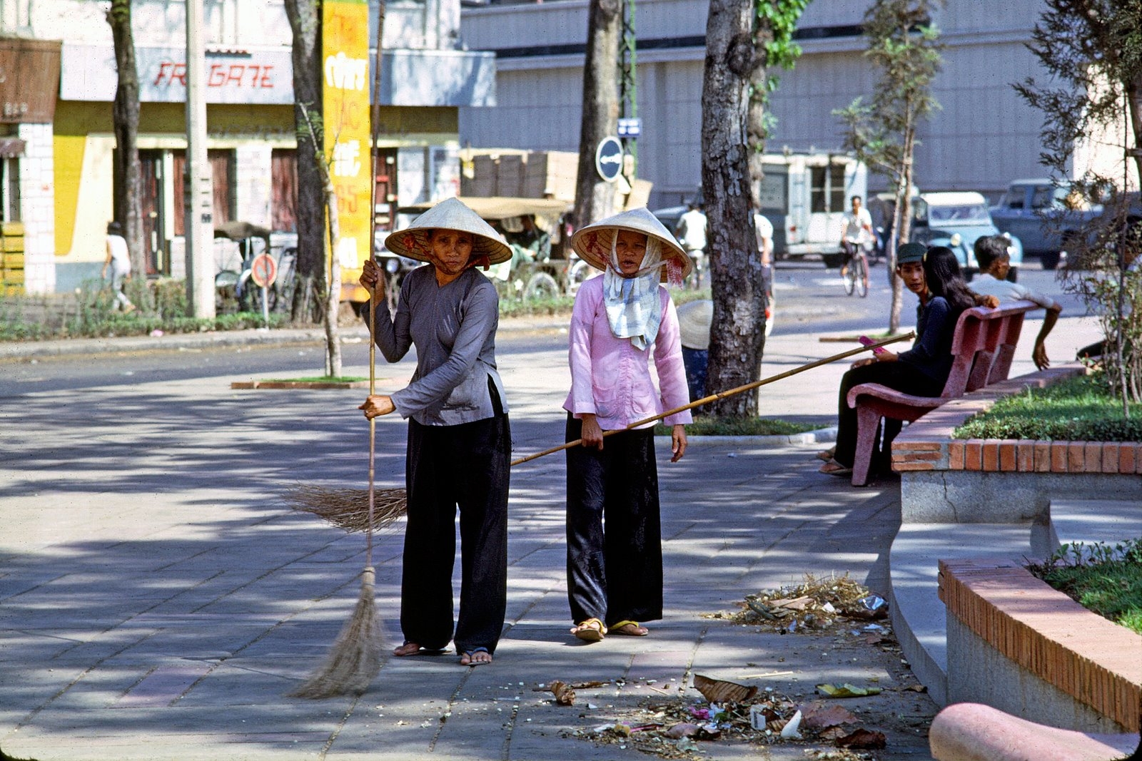 60 tấm ảnh màu đẹp nhất của đường phố Saigon thập niên 1960-1970 - 48