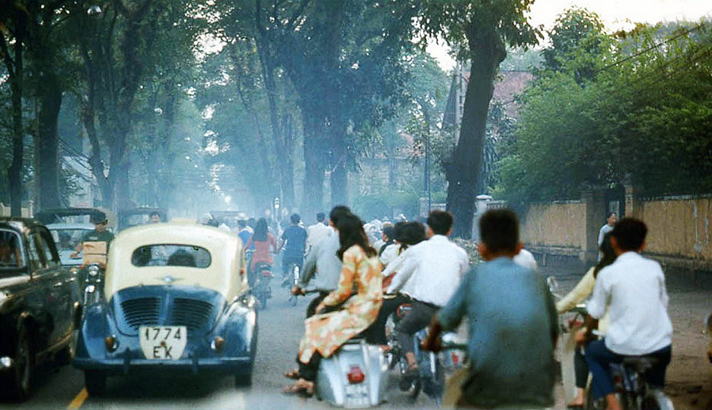 60 tấm ảnh màu đẹp nhất của đường phố Saigon thập niên 1960-1970 - 23