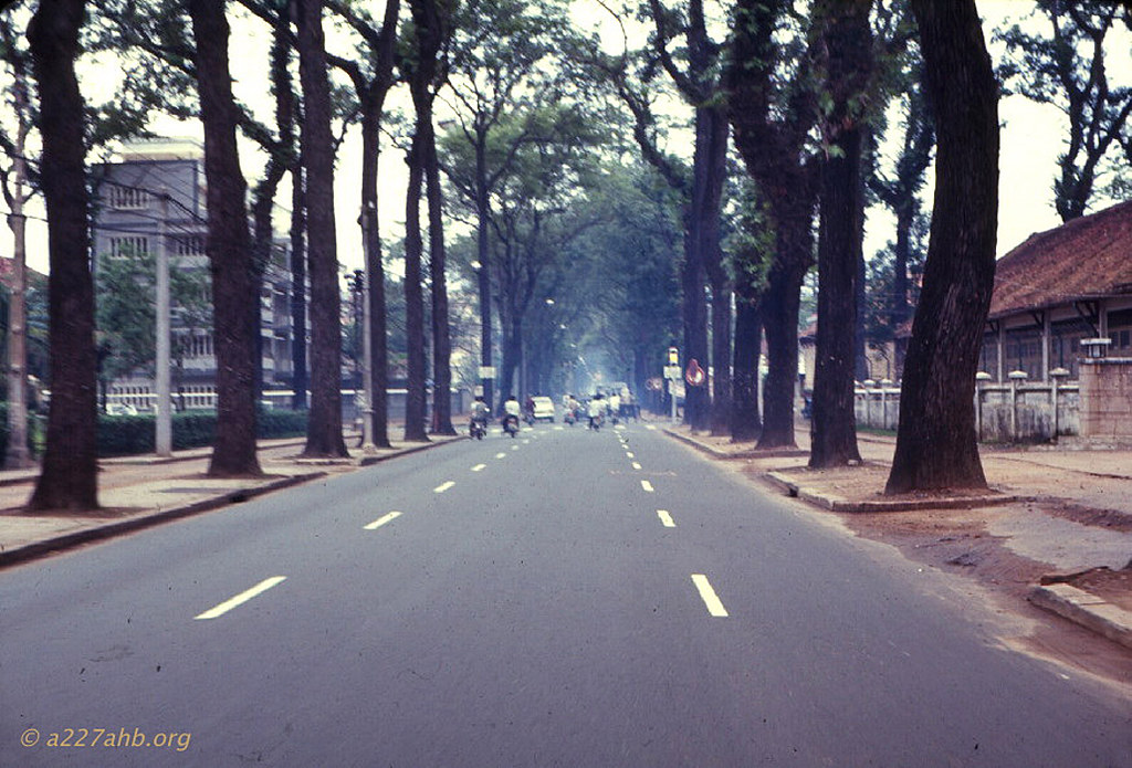 60 tấm ảnh màu đẹp nhất của đường phố Saigon thập niên 1960-1970 - 32