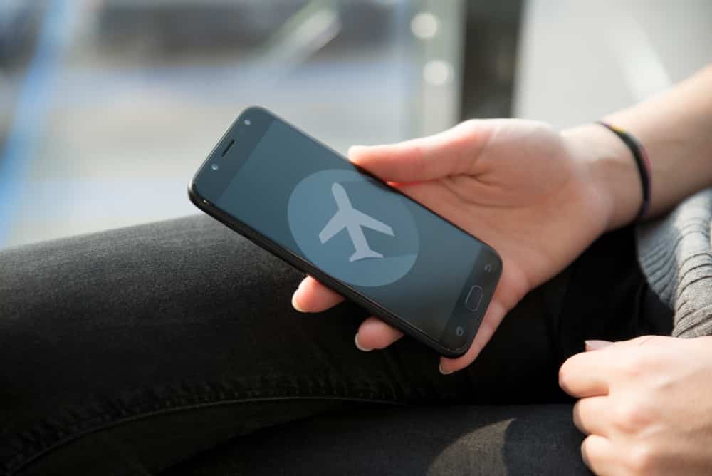 Bạn biết bao nhiêu công dụng của “chế độ máy bay” trên smartphone? - 1