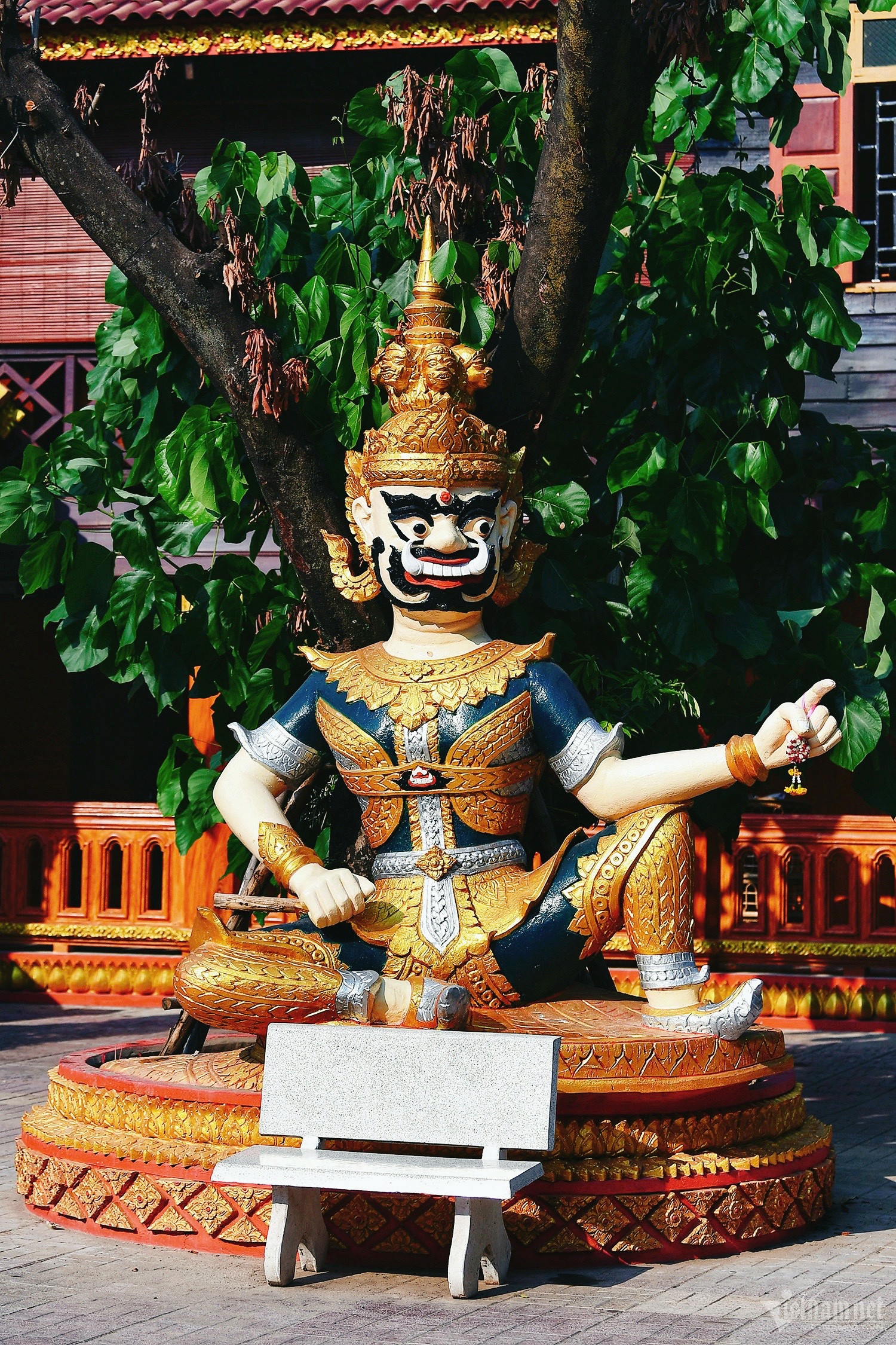 Ngôi chùa thờ người phụ nữ mang thai là cột trụ trấn giữ nước Lào - 8