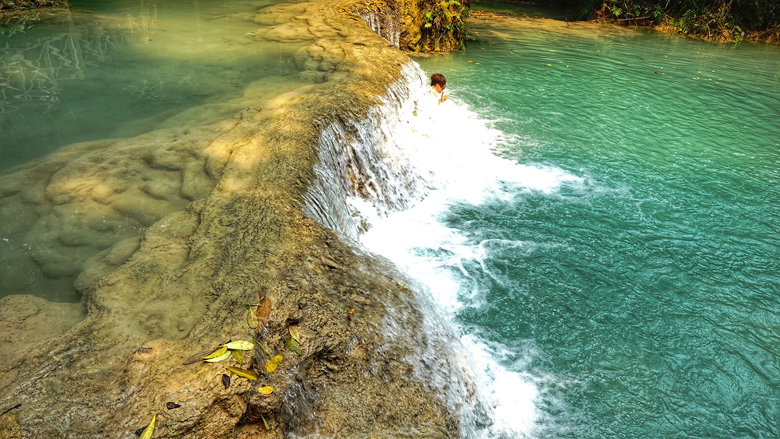 Kuang Si - Thác nước đầy kiêu hãnh của cố đô Luang Prabang - 3