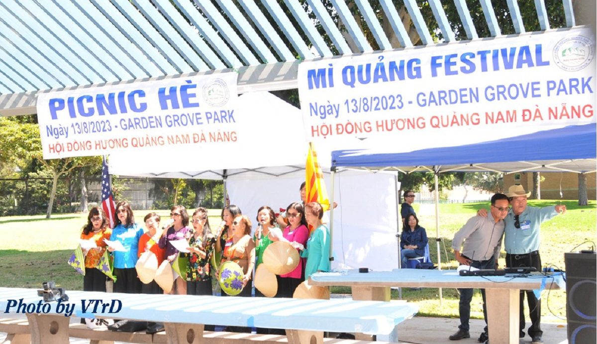 Mì Quảng, đặc sản gợi nhớ cố hương - 1